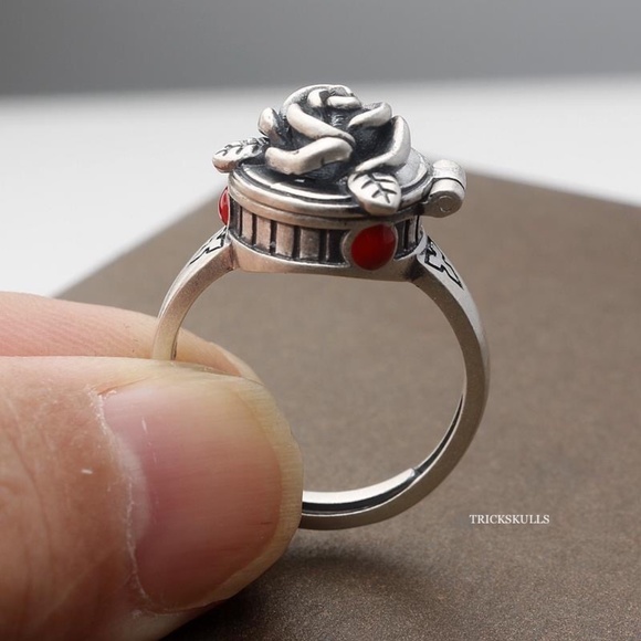 Rose Box Poison Pill Secret Compartment Open Adjustable Modern Retro Ring New! - Picture 6 of 11